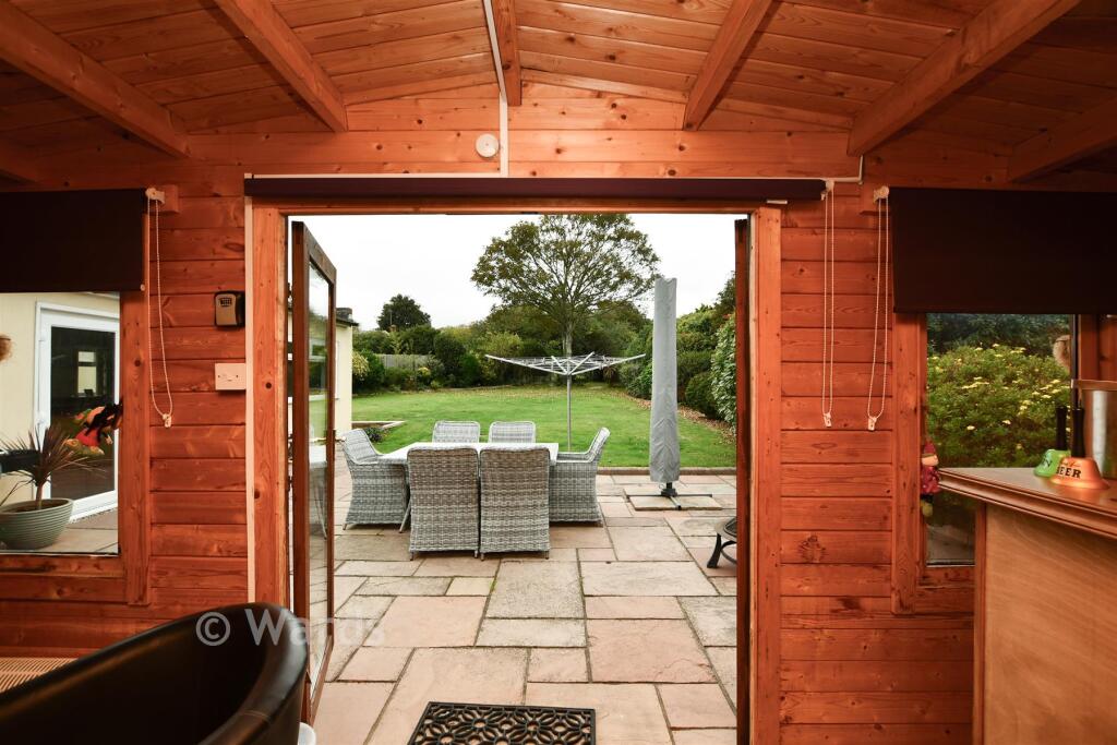 Workshop/Outbuildings