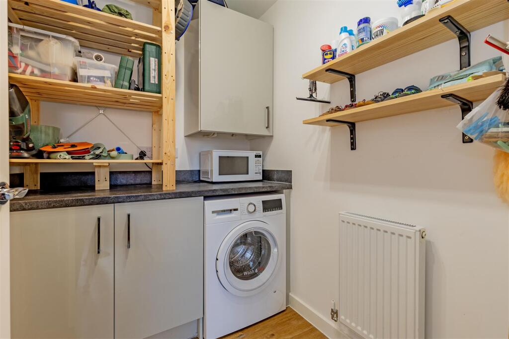Utility Room-1.jpg