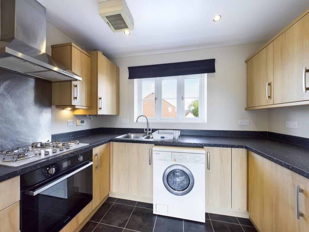 CAM00076P1-PR0113-STILL06