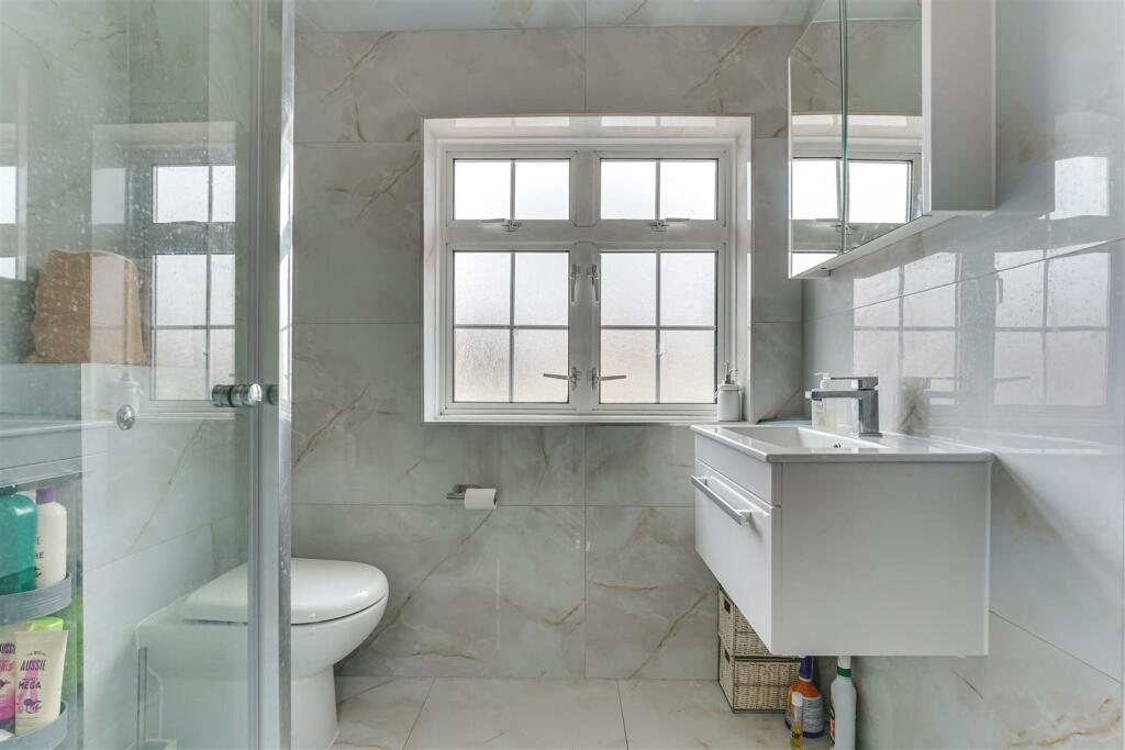 63 Leighton Road-5.jpg