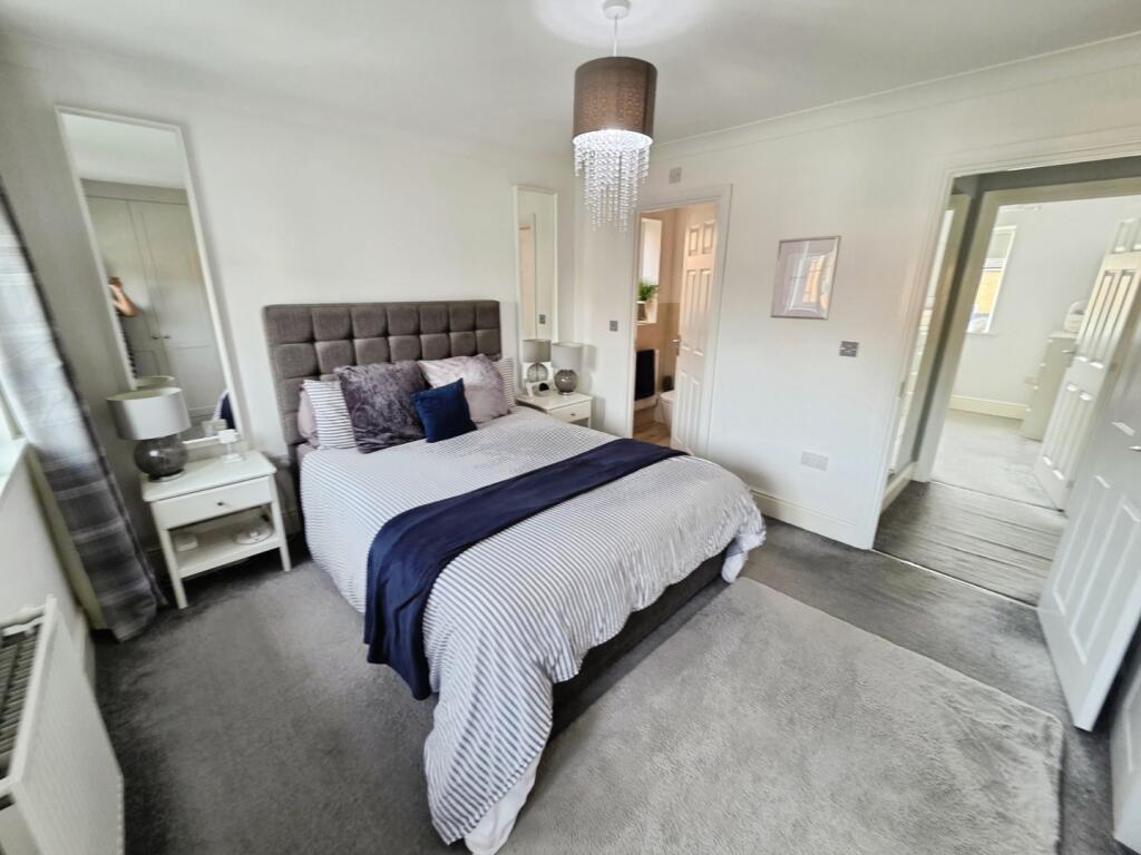 pbox-bedroom-323378.jpg