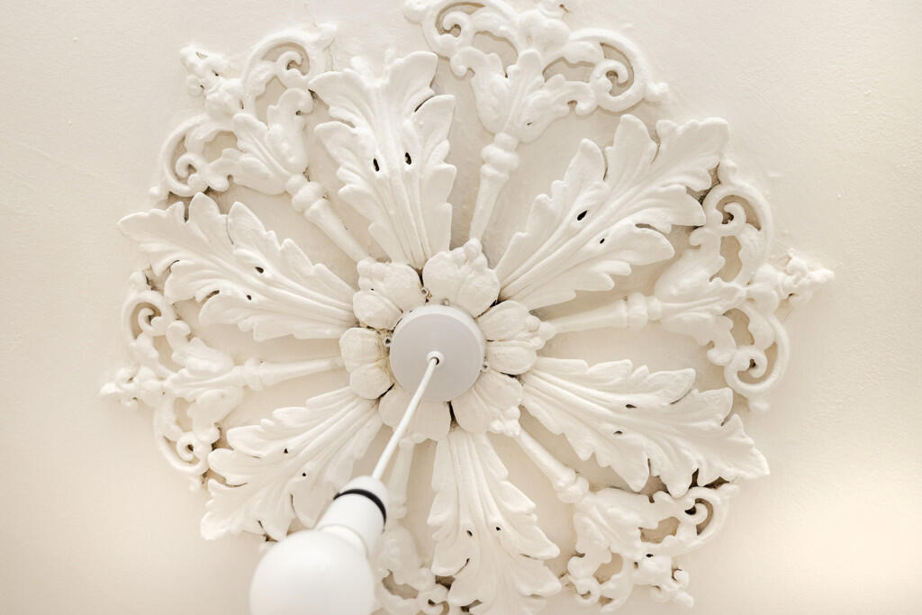 Sitting Room - 2 (PF2) Drumdryan Street