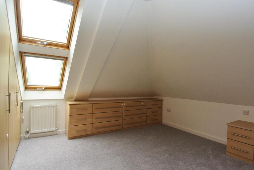 LH Bed1.jpg