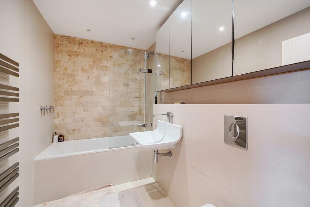 1377131-2-691468e...