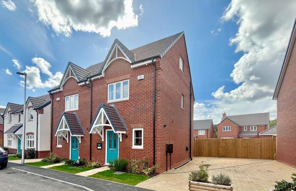 WhatsApp Image 2025-09-15 at 16.09.00_0234dcf0.jpg