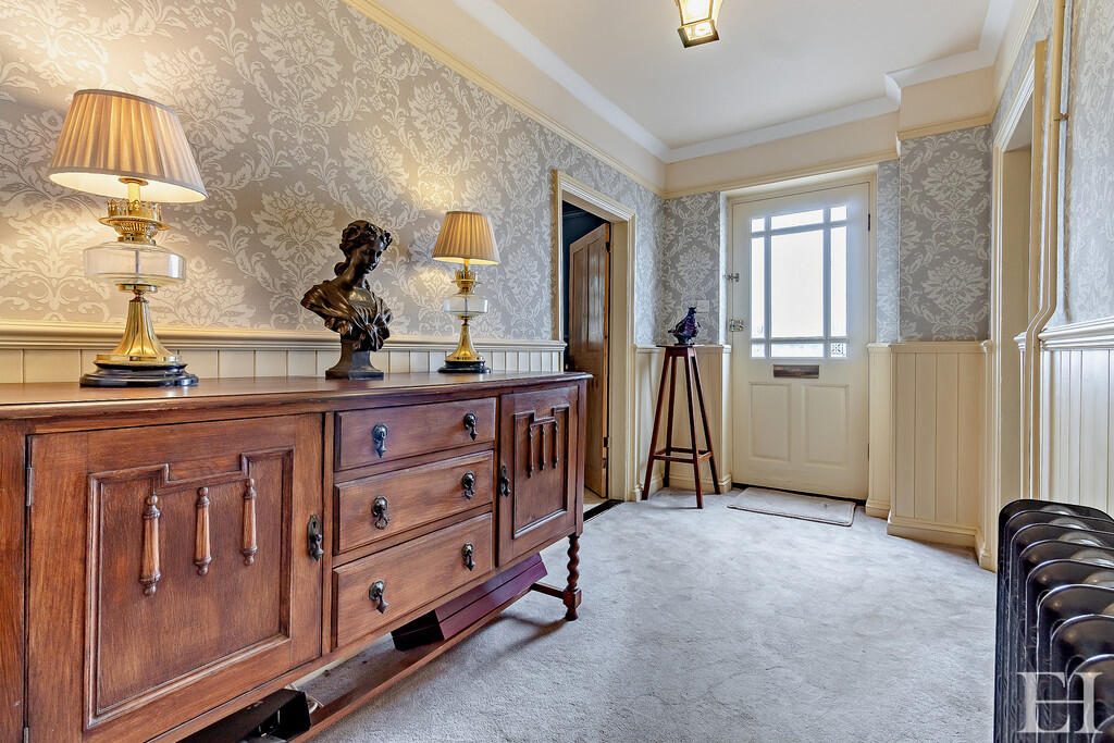 8648440-interiorW...