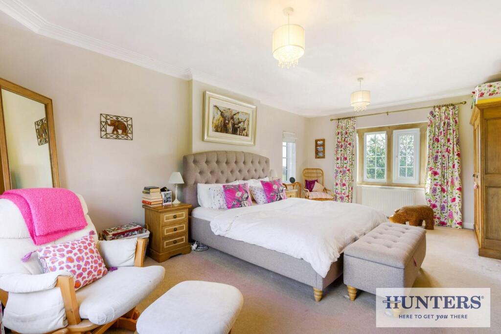 98313_12 Hawksworth Lane Guiseley  (16) - Copy_low