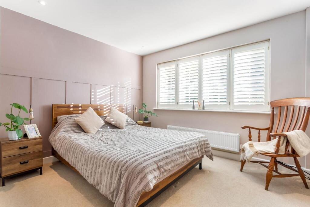 bedroom (4).jpg
