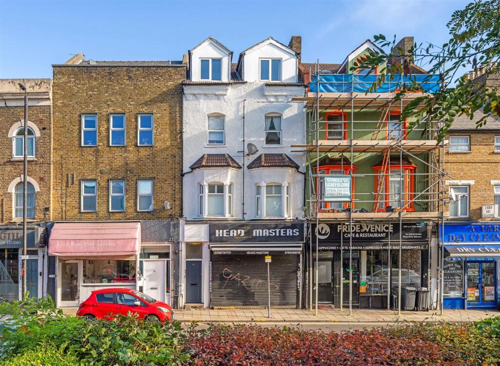 High Street-9.JPG