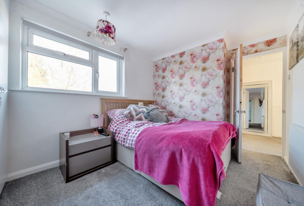 1388995-7-695bc70...