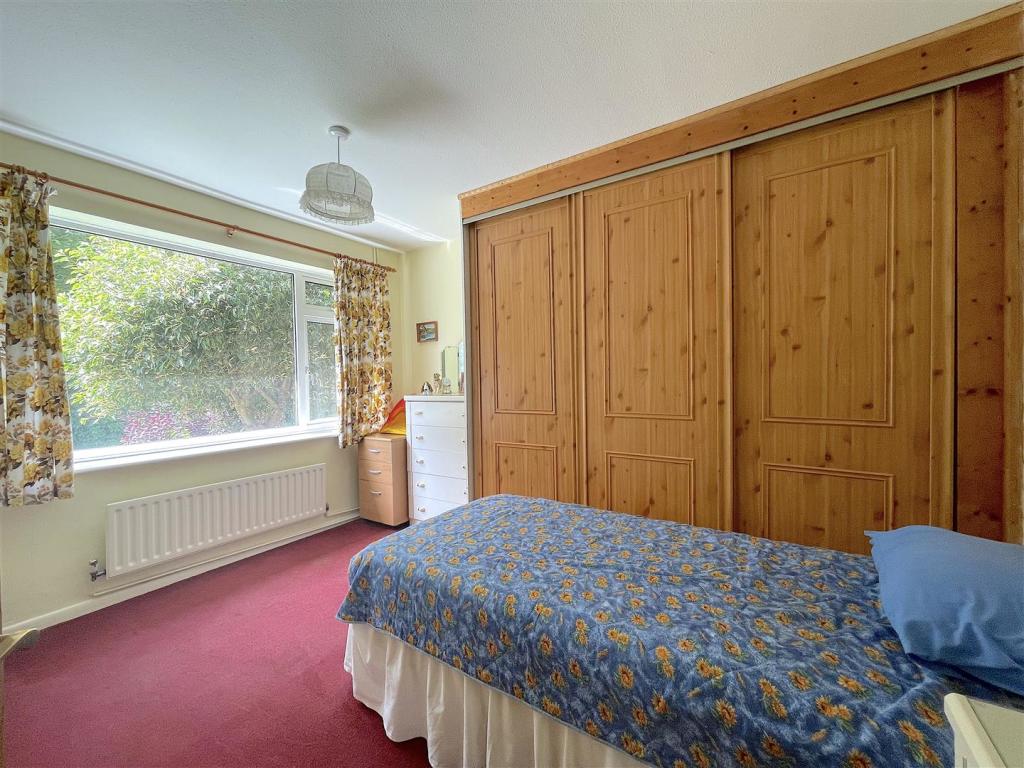Bedroom One (1).jpeg