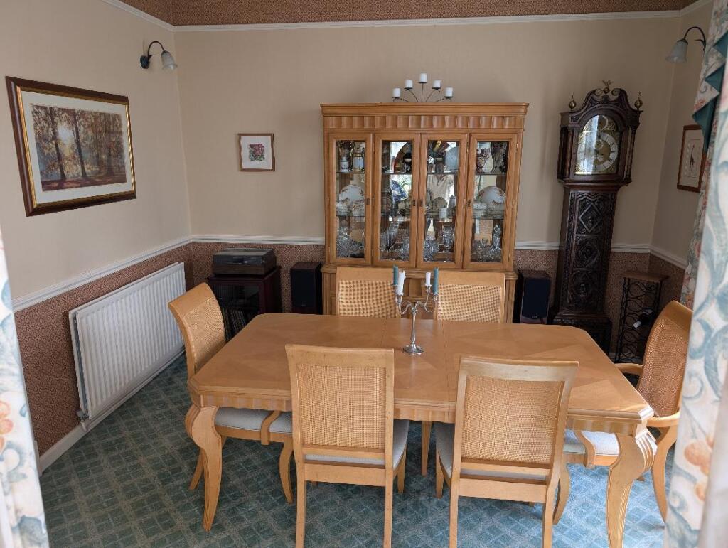 Dining Room 2.jpg