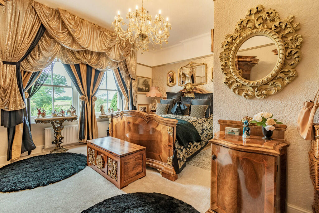 8479735-interior3...