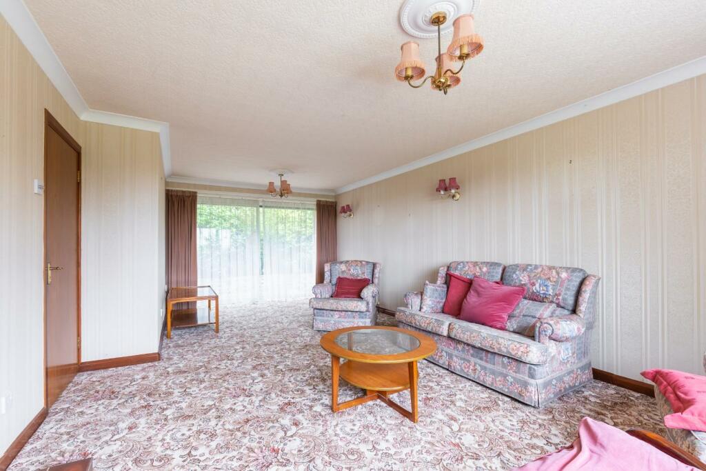 living room-1.jpg