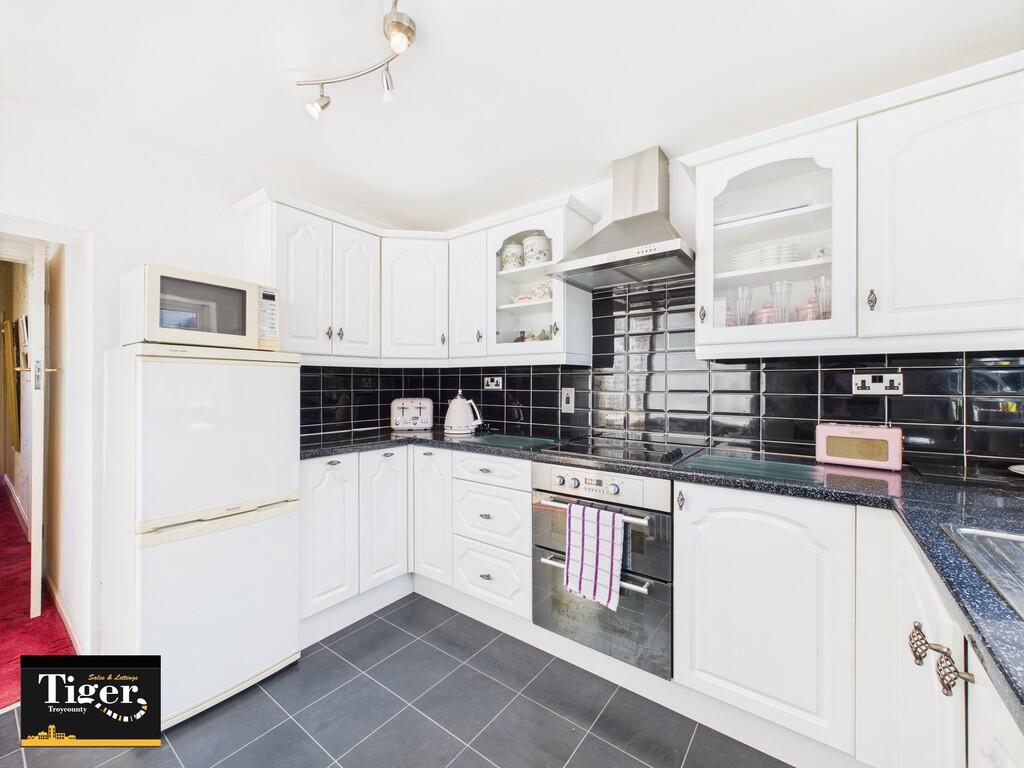 CAM03440G0-PR0382...