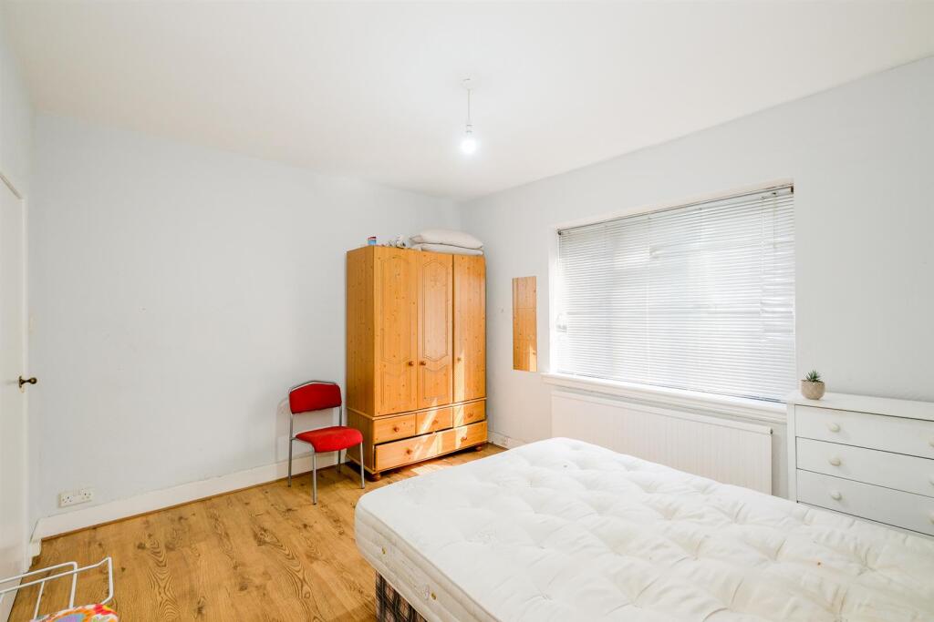 112 Holbrook road-12_web.jpg