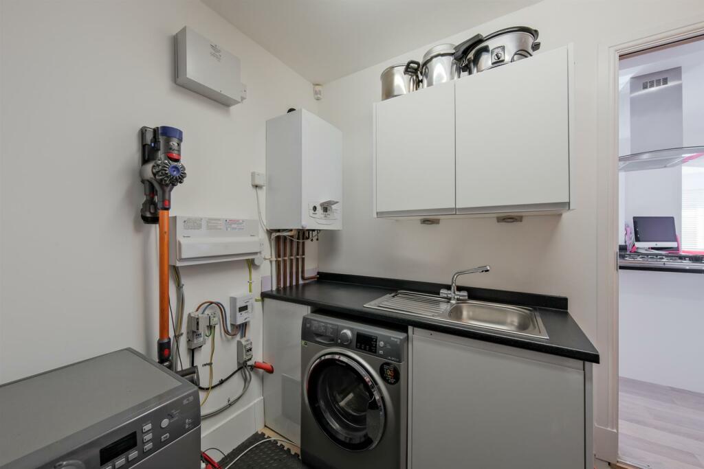 052-5 Curriefield View, Cleland ML1 5GQ.jpg