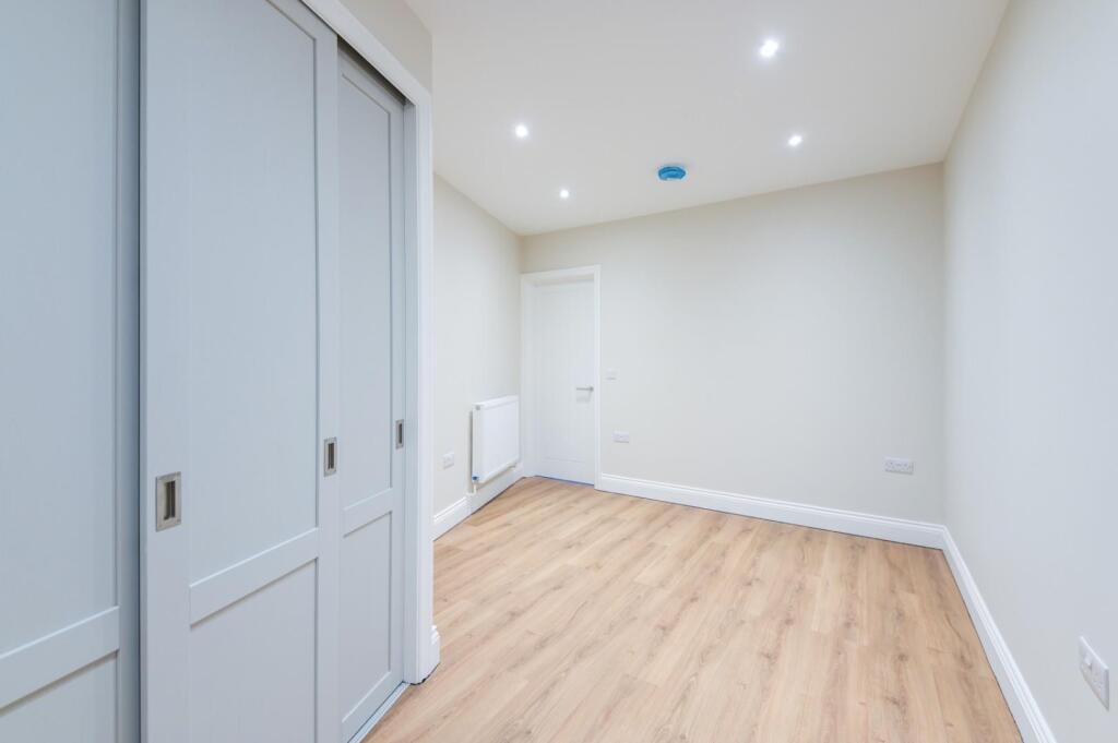 HIGH STREET,12A, FLAT 1 - (11).jpg