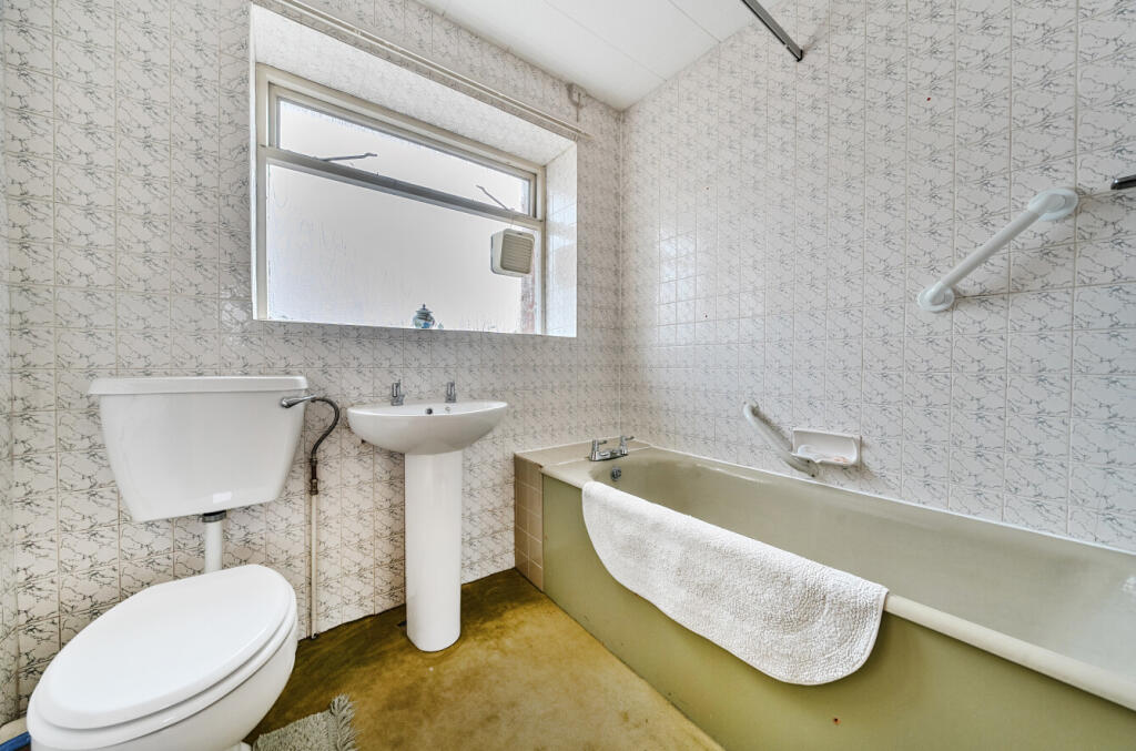 8-681b7fdae419f-1...