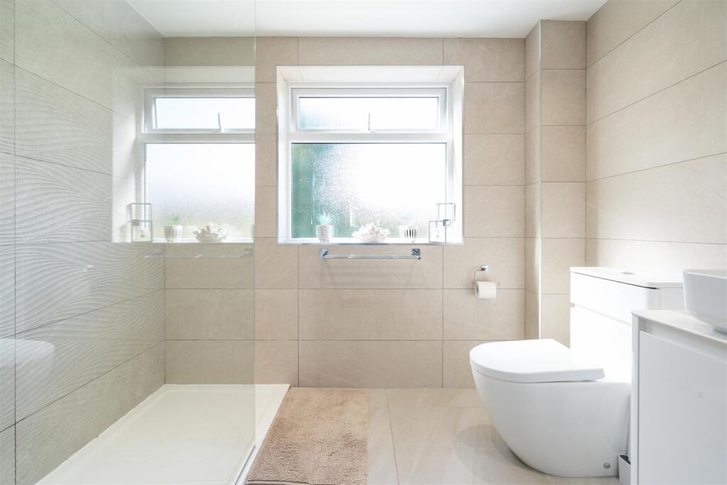 1 Banbrook Close_3.jpg