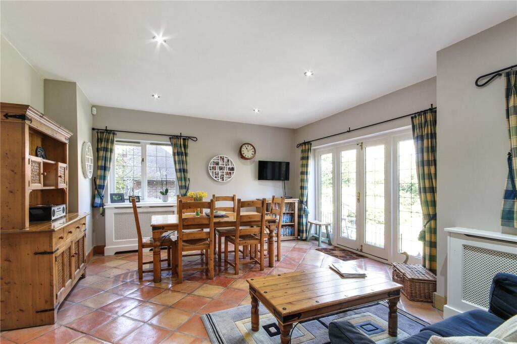 Breakfast Room