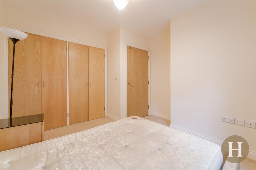 Hadleigh Estate Agents-6.jpg