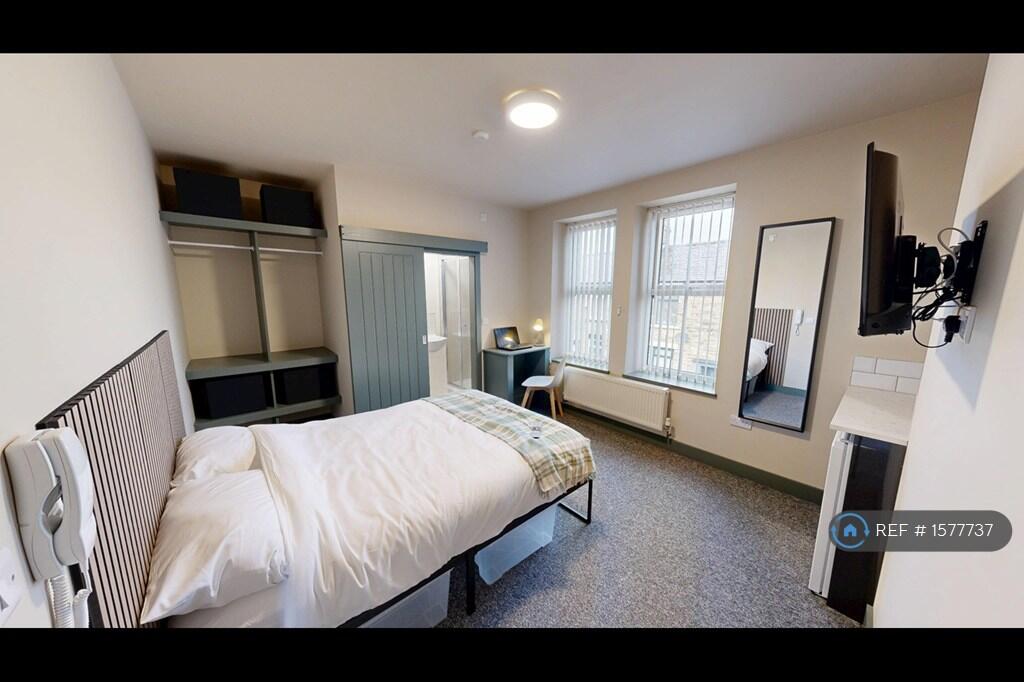Room 7 