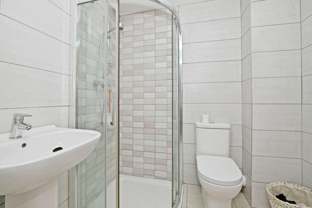 En-Suite Shower