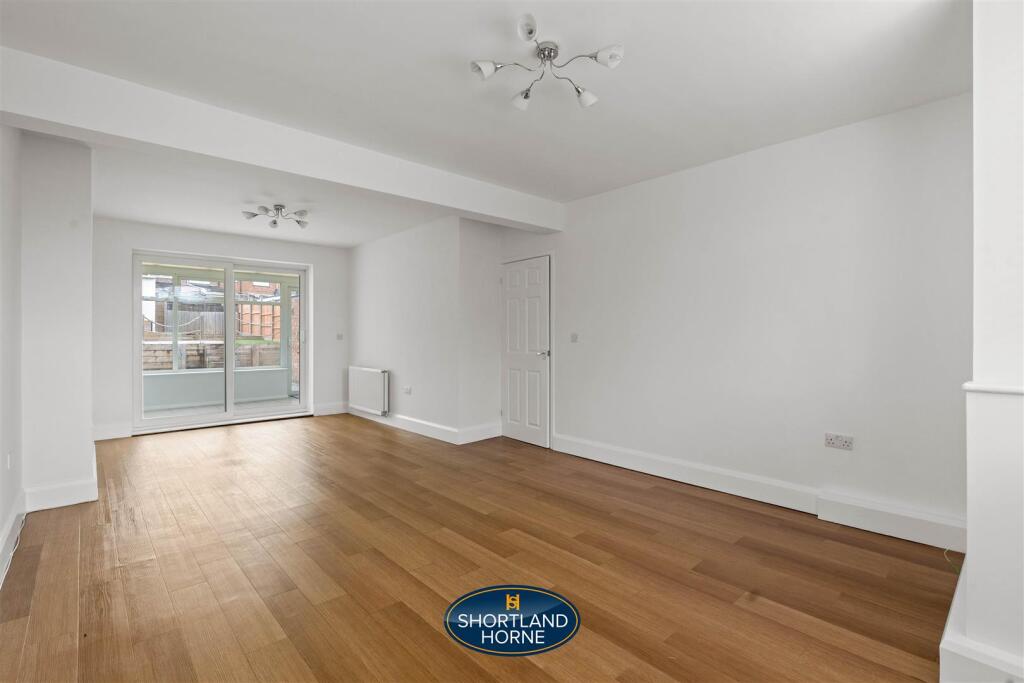 Lounge / Dining Room