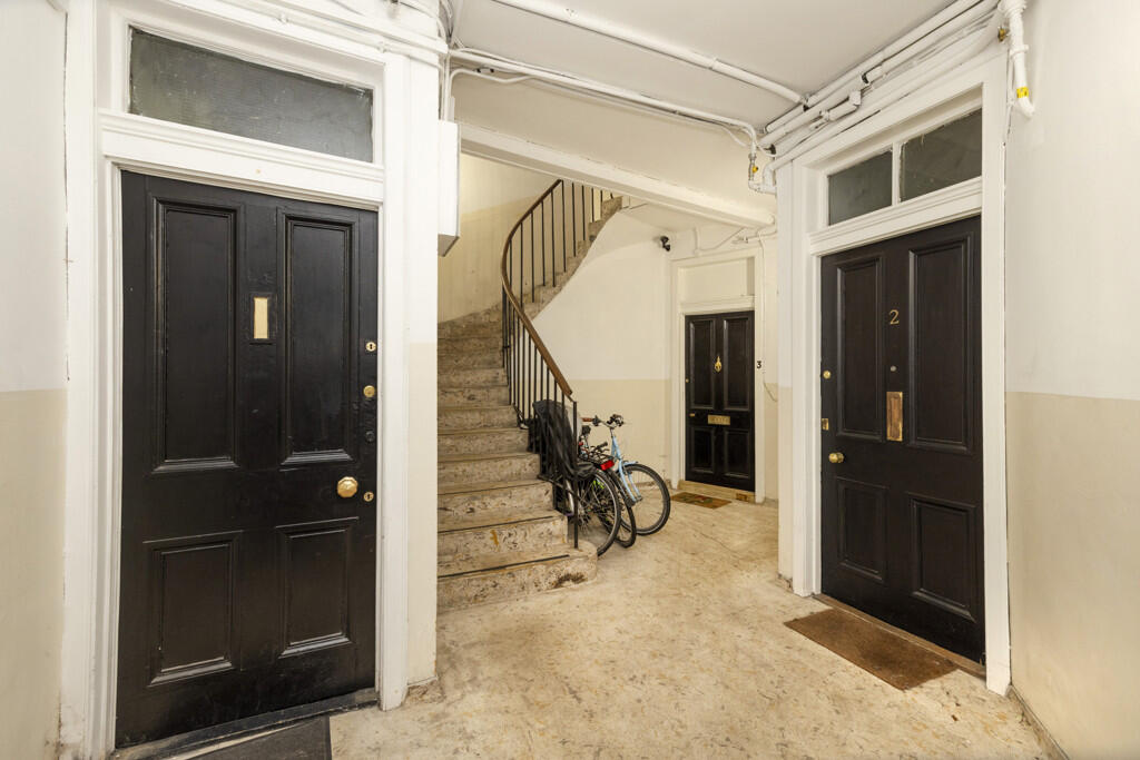 Common Passageway - 2 (PF2) Drumdryan Street