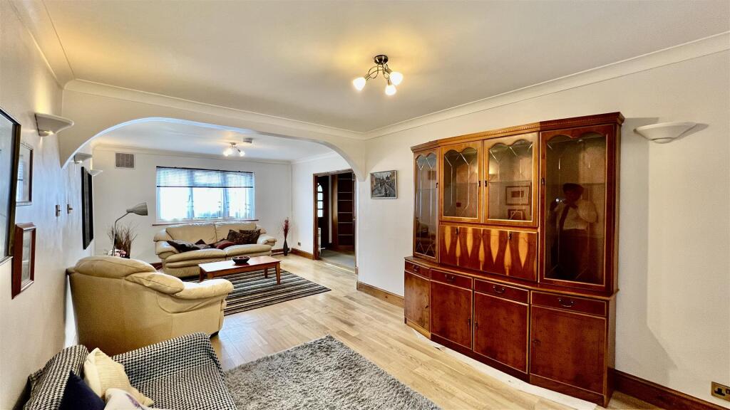 Through Lounge