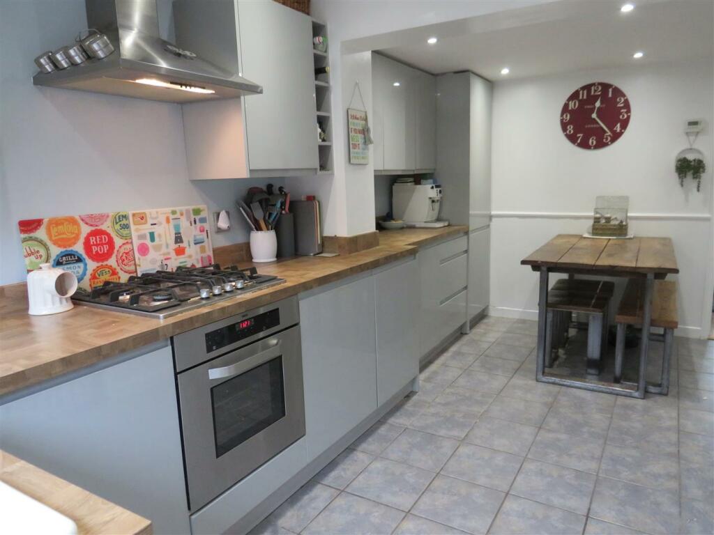 Kitchen / Diner