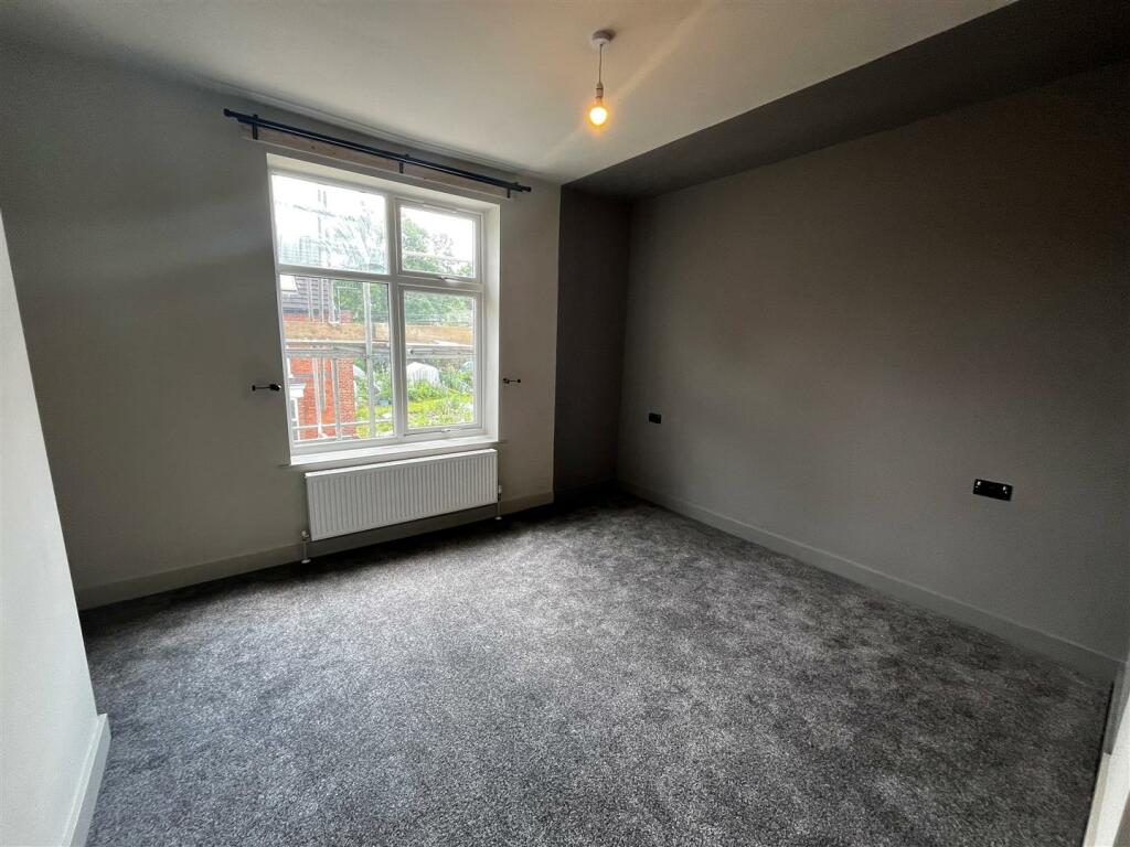 bedroom.jpg