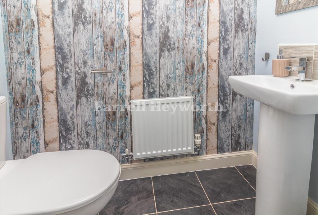 Ground Floor WC IMAG