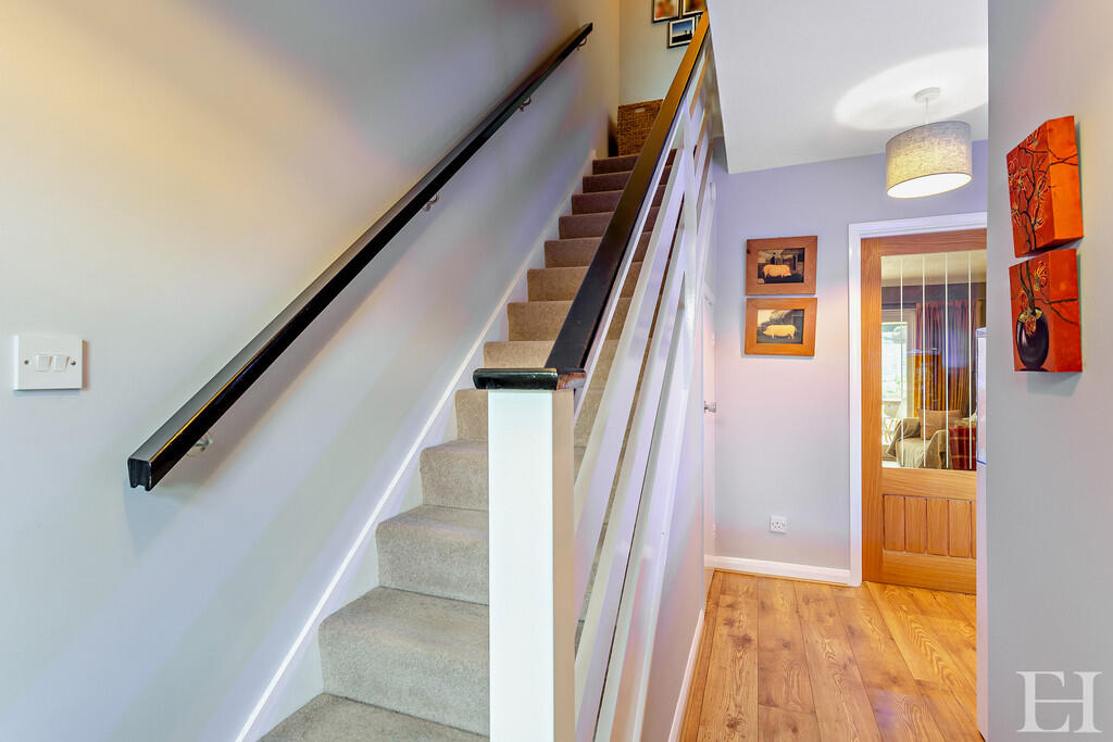 8645641-interiorW...