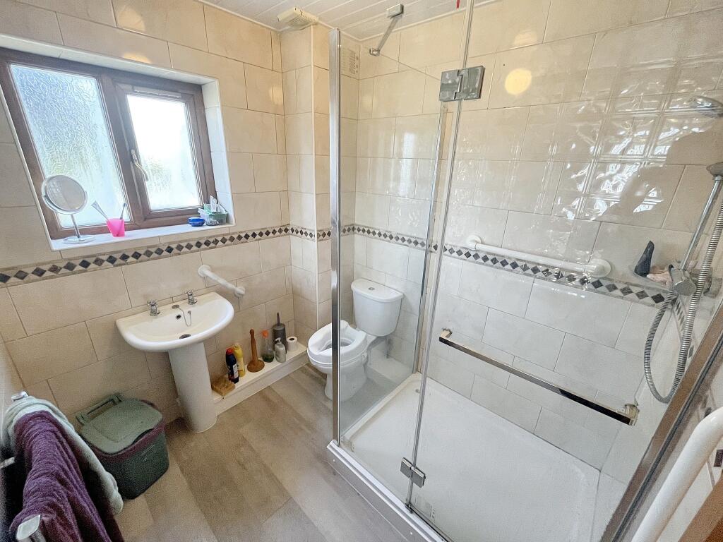 Ensuite1