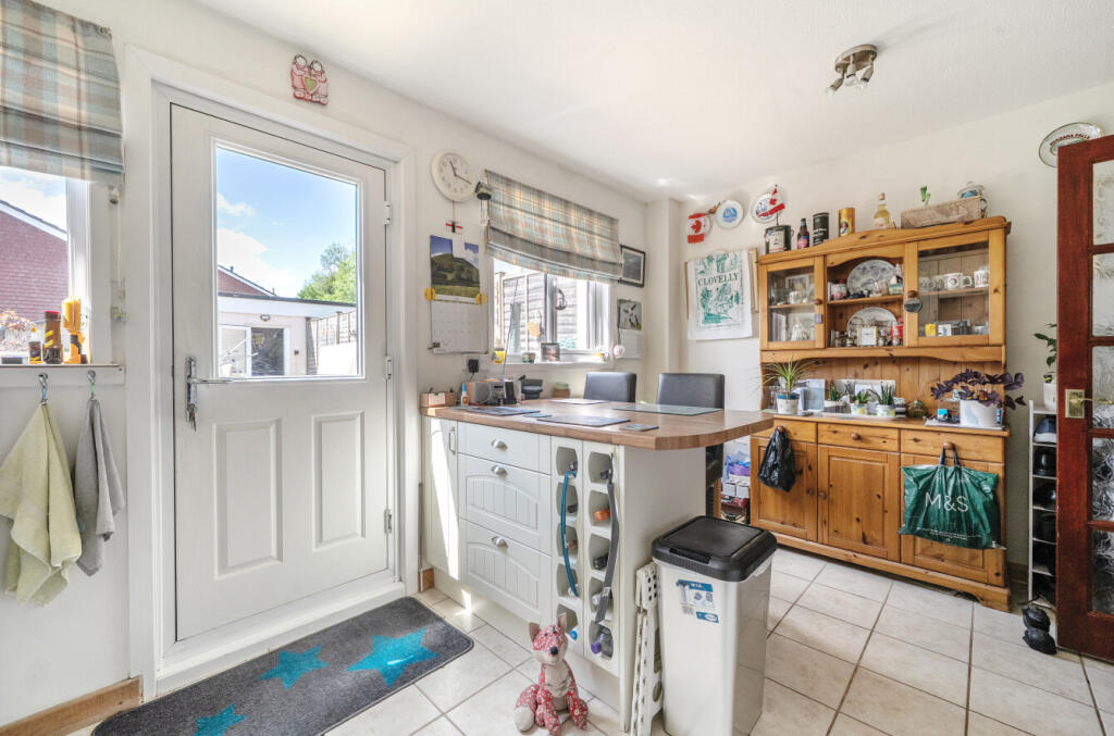 1302520-10-686bbd...