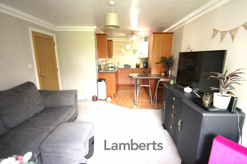 Kitchen/Lounge