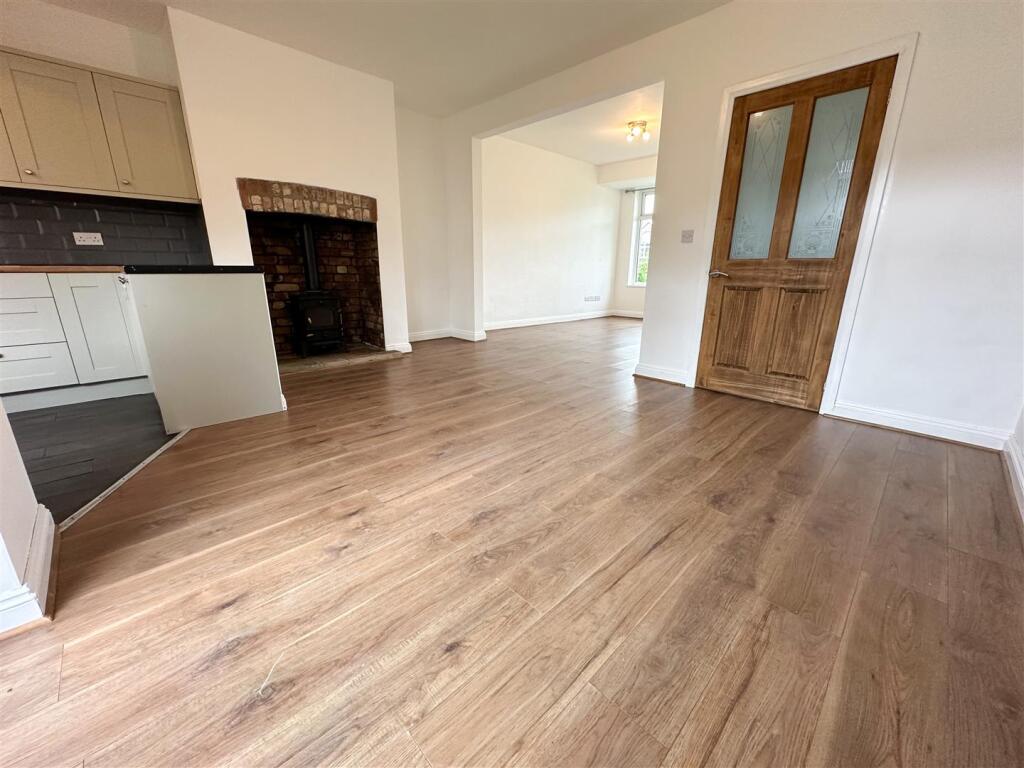 DINNING ROOM