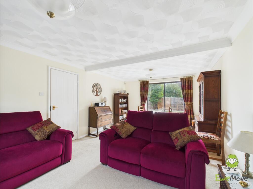 EweMove Basingstoke Olivers Close 