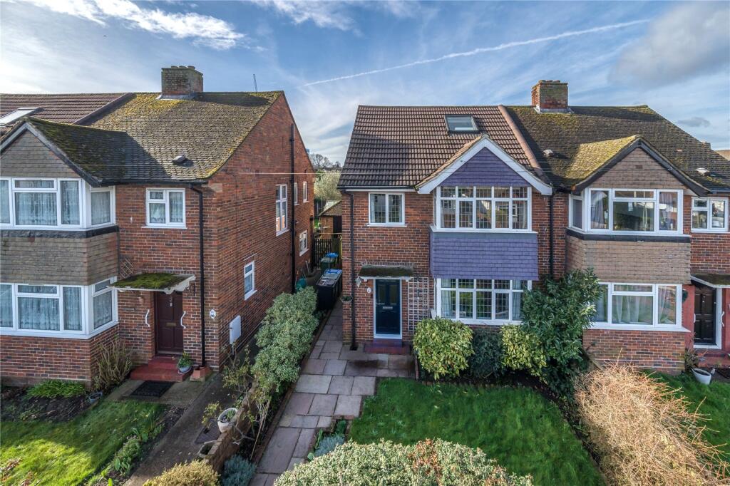 Sunbury Lane, Walton-On-Thames, KT12