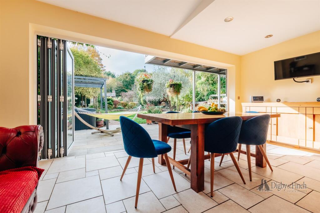 10 Heath Road-24.jpg