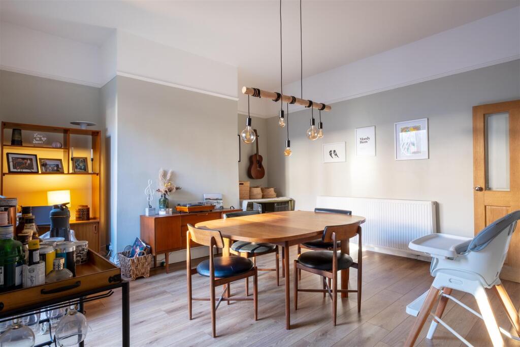 23 Balmoral Terr-13.jpg