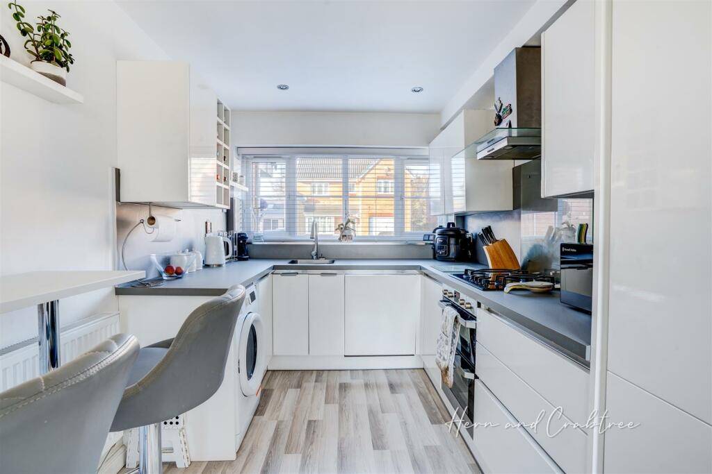 Hind Close, Pengam Green, HernCrabtree (4).jpg