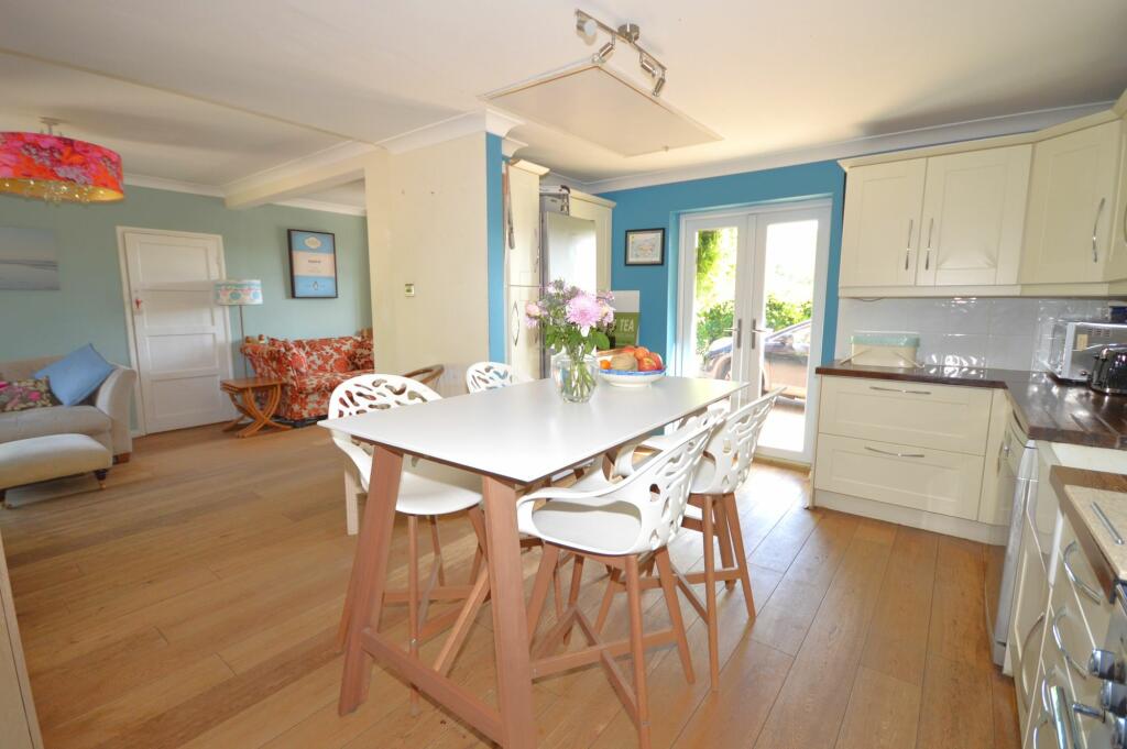 Kitchen/family Room