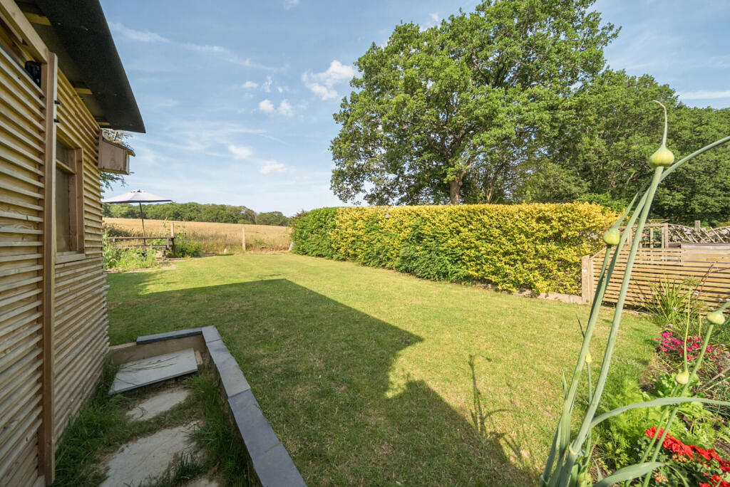 1311111-16-6851a4...