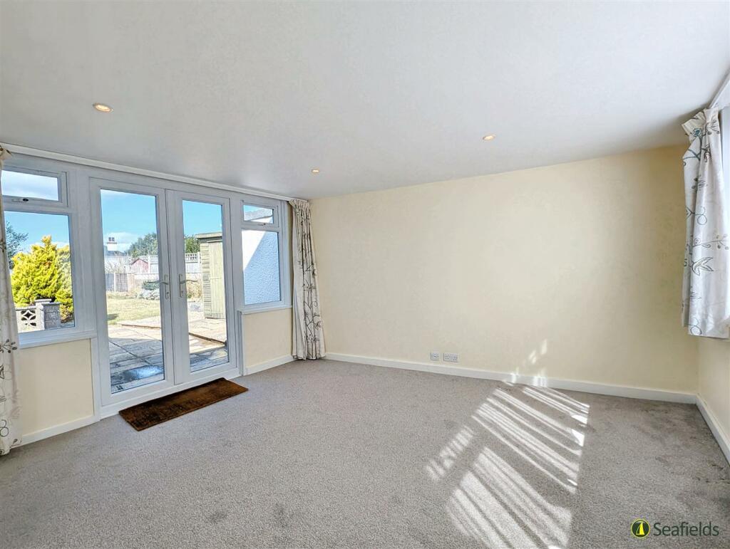 Bedroom 3 / Sun Room