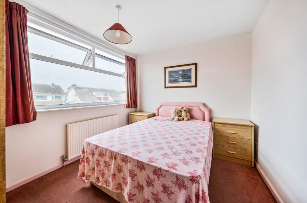 1317677-5-68628c9...