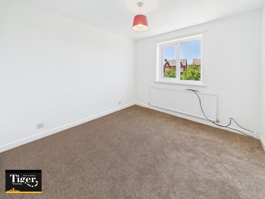 CAM02176G0-PR0643...