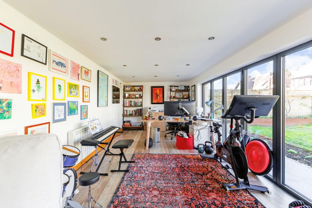 Garden studio